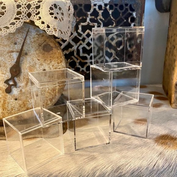 Sugarfina 7 Empty Cube Clear Plastic Lucite Boxes - Picture 3 of 3